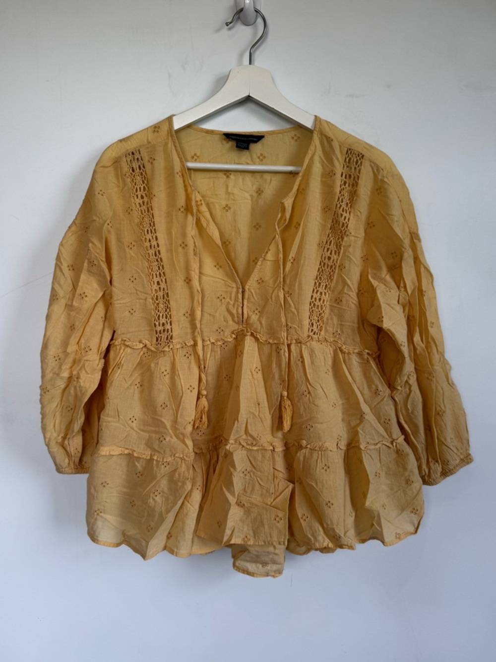 American Eagle Outfitters yellow tiered ruffled peasant top with tassels sz XS